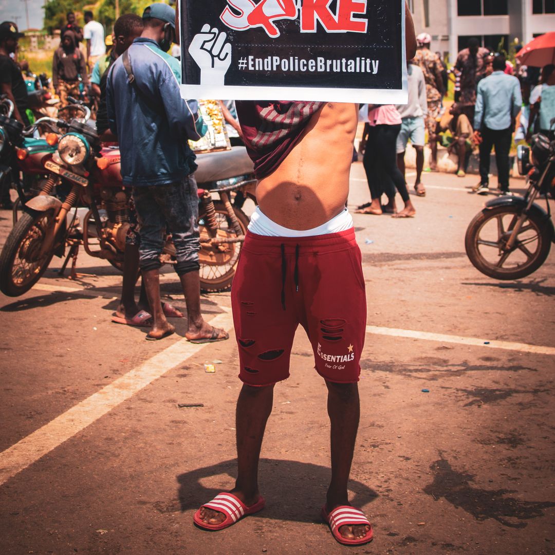 Mbappé, Ceuta et le tee-shirt polémique : un sportif peut-il encore exprimer une opinion humanitaire sans être pris dans la guerre politique ?